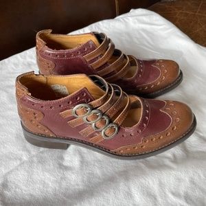 JOHN FLUEVOG ADRIANS: ALLI SHOES